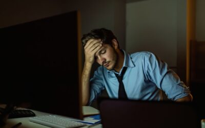 El trabajo también puede enfermar la mente: 840.000 muertes al año por riesgos psicosociales